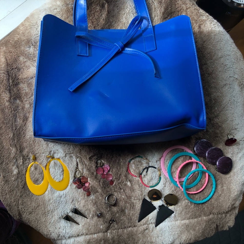 Bag and variety of jewelry